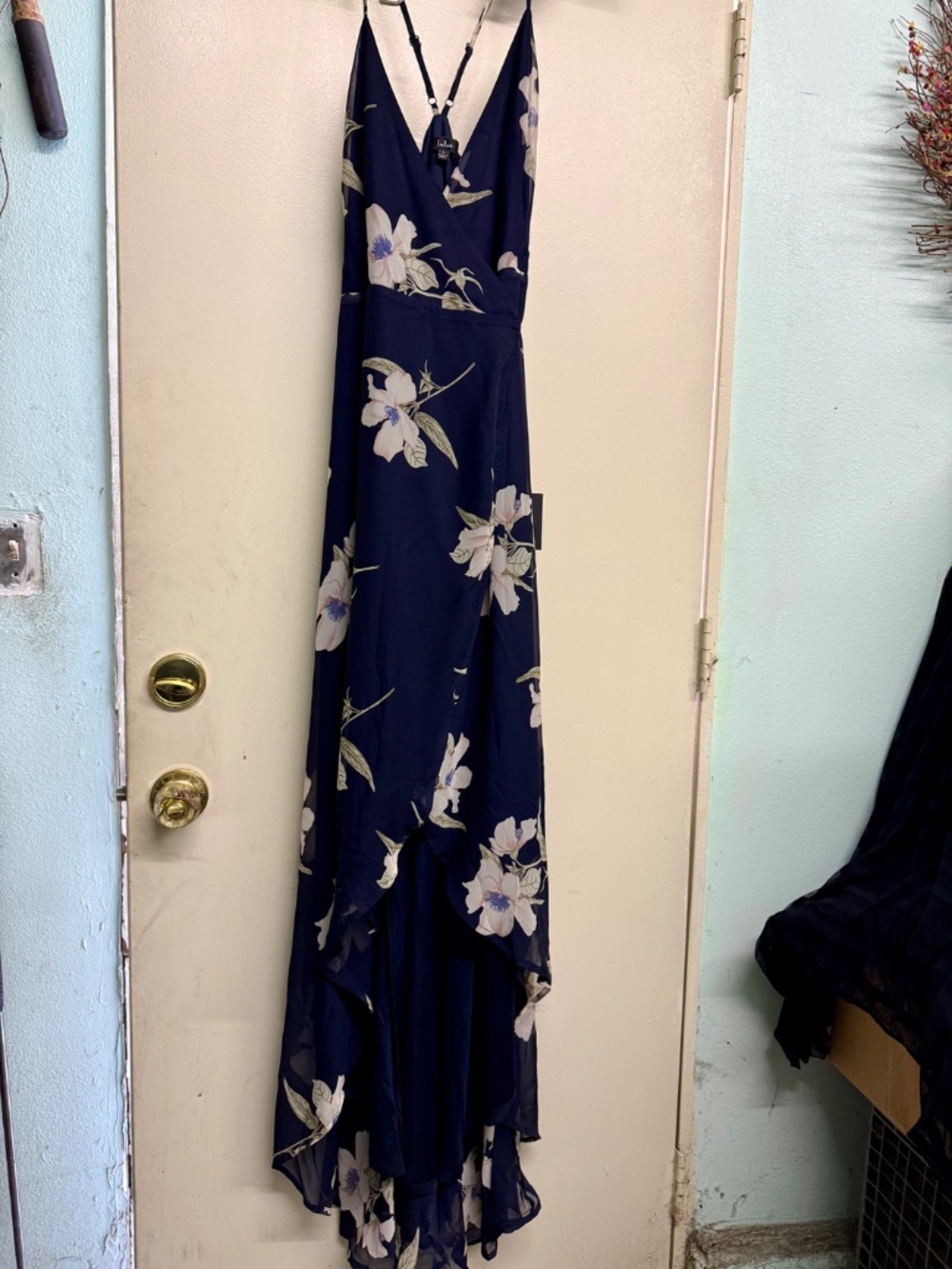NWT Lulus Blue Floral Wrap Dress - Picture 3 of 6